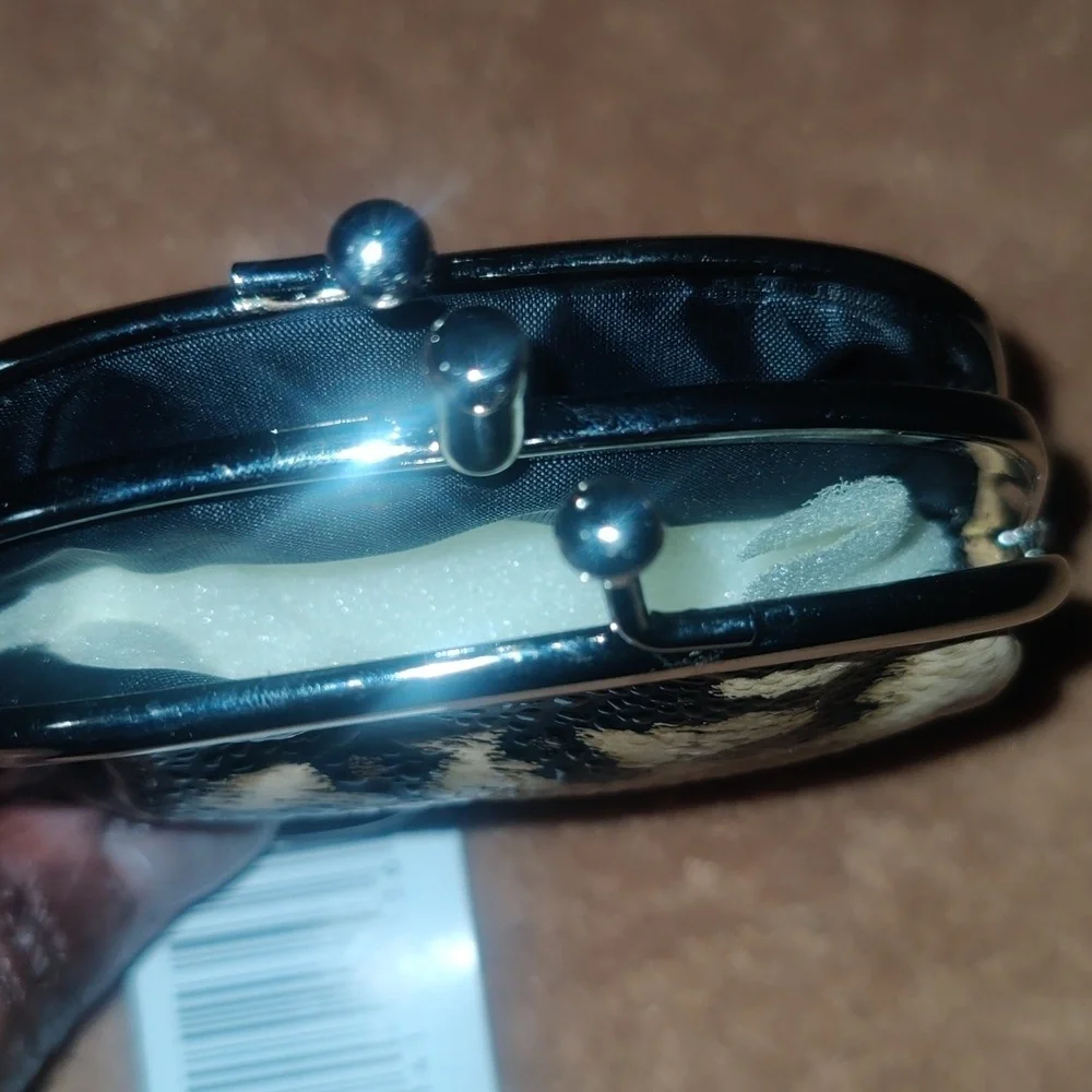 Leopard Print Key & Card Holder — 4